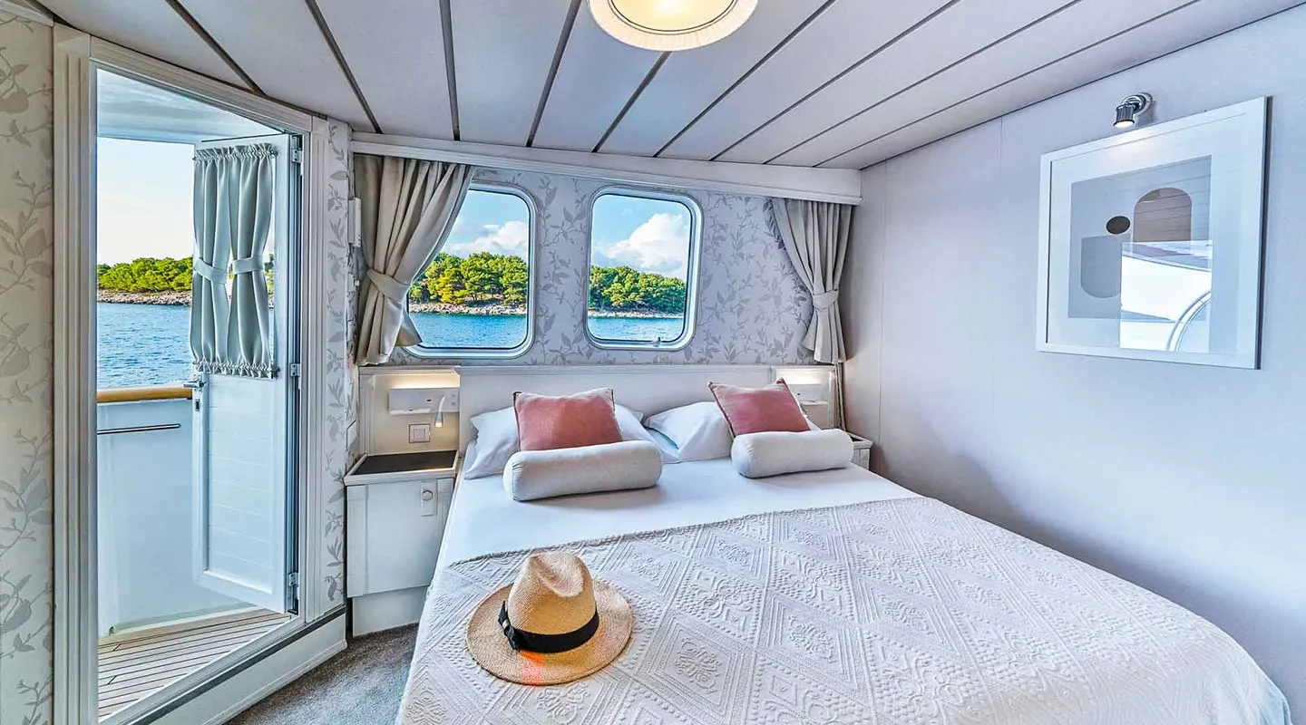 LA PERLA Double cabin