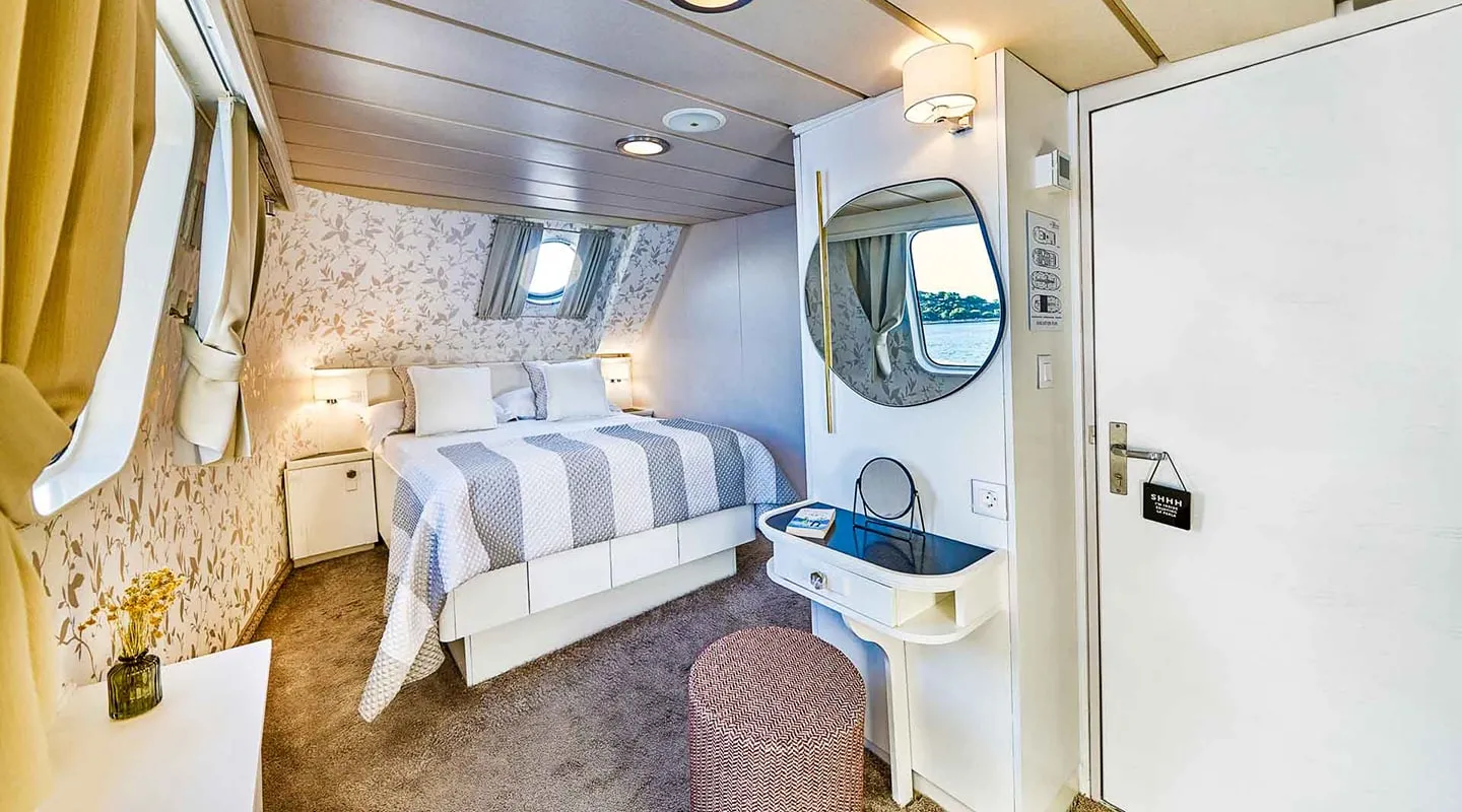 LA PERLA Double cabin