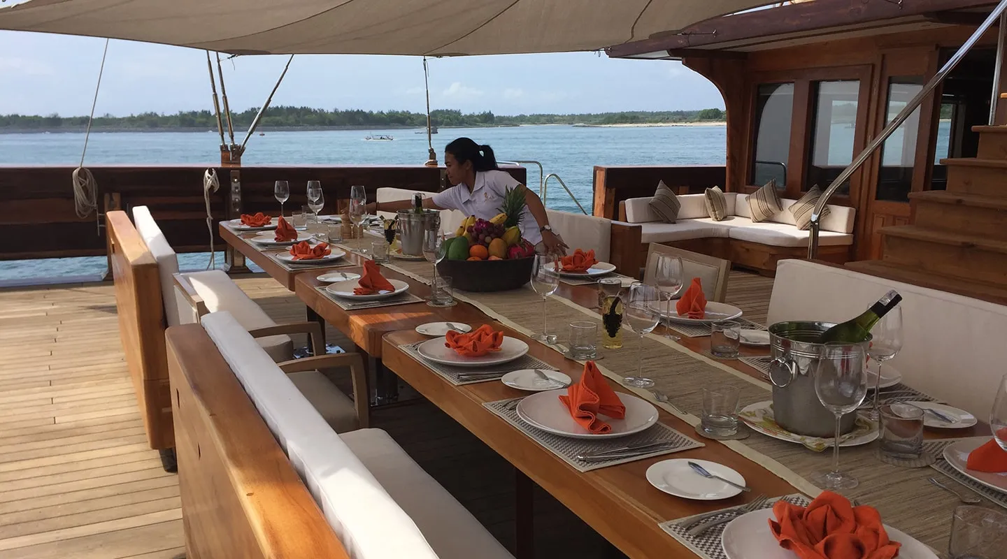 LAMIMA Dining area on Aft deck