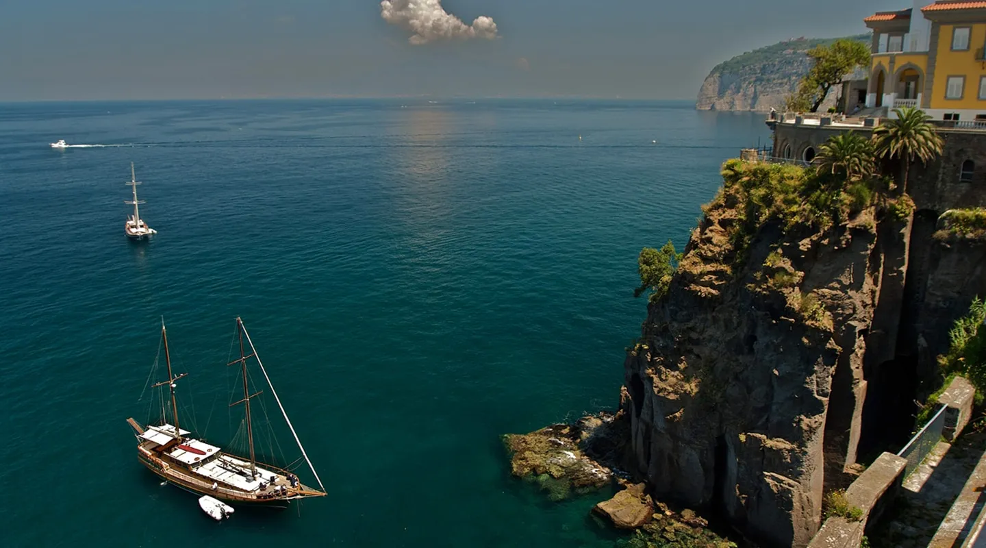 MARIA GIOVANNA Anchored