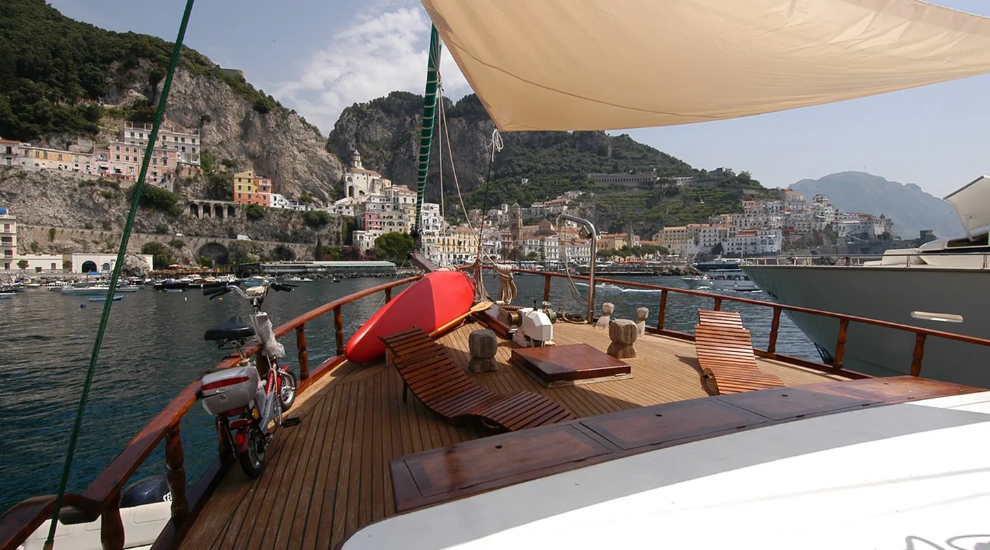 MARIA GIOVANNA Bow deck