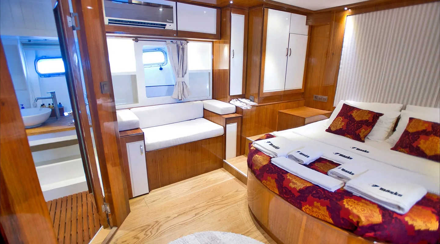 MASKE 2 Double cabin