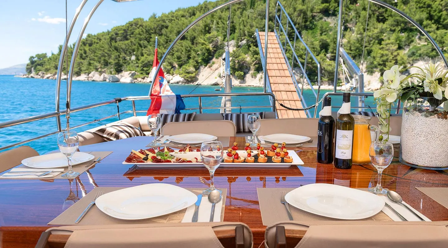 NAUTILUS Aft deck