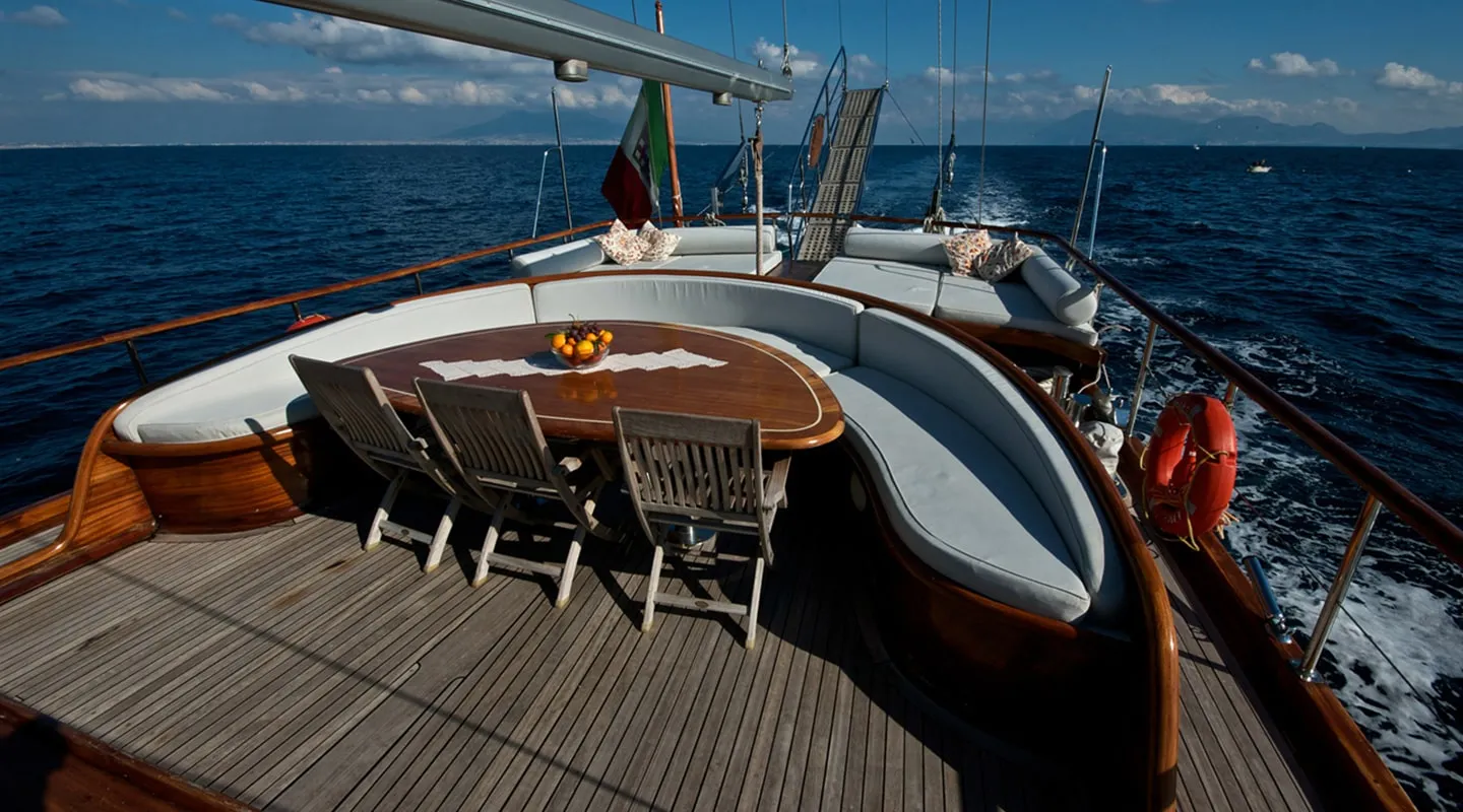 SILVER STAR II Aft deck