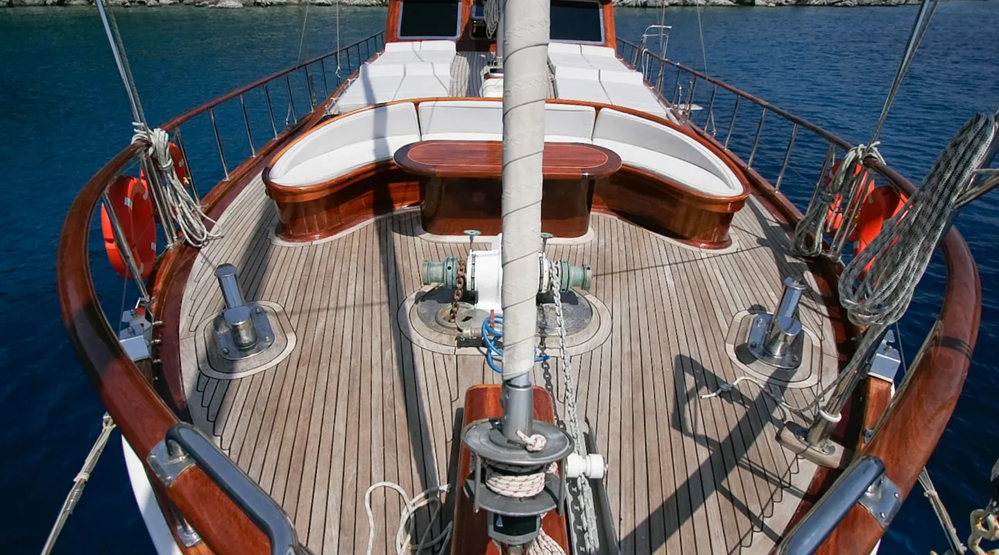 SILVER STAR II Bow deck