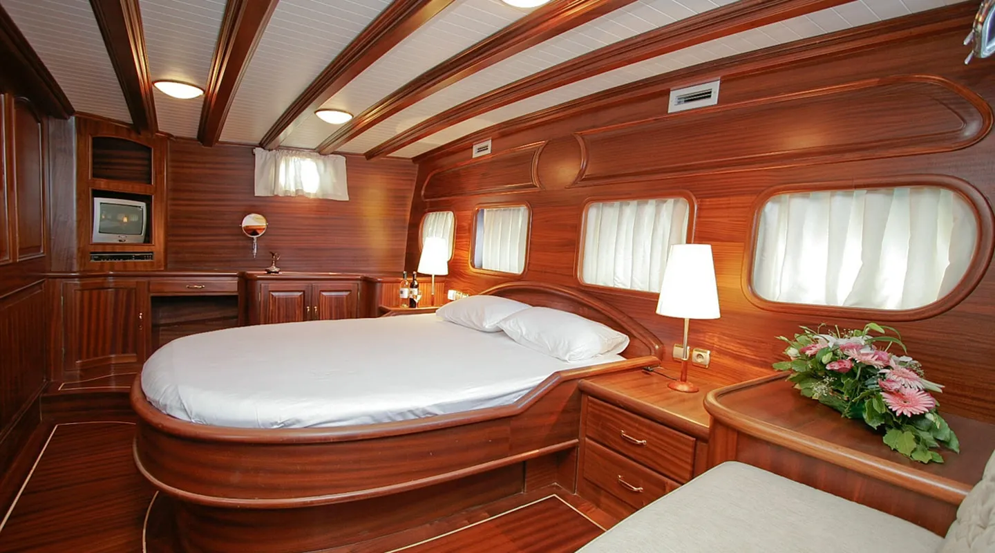 SILVER STAR II Master cabin