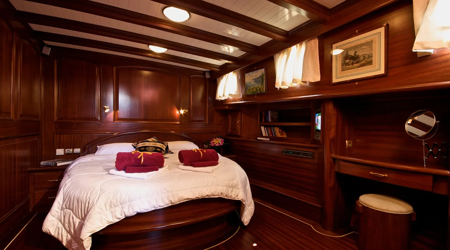 SILVER STAR II Master cabin