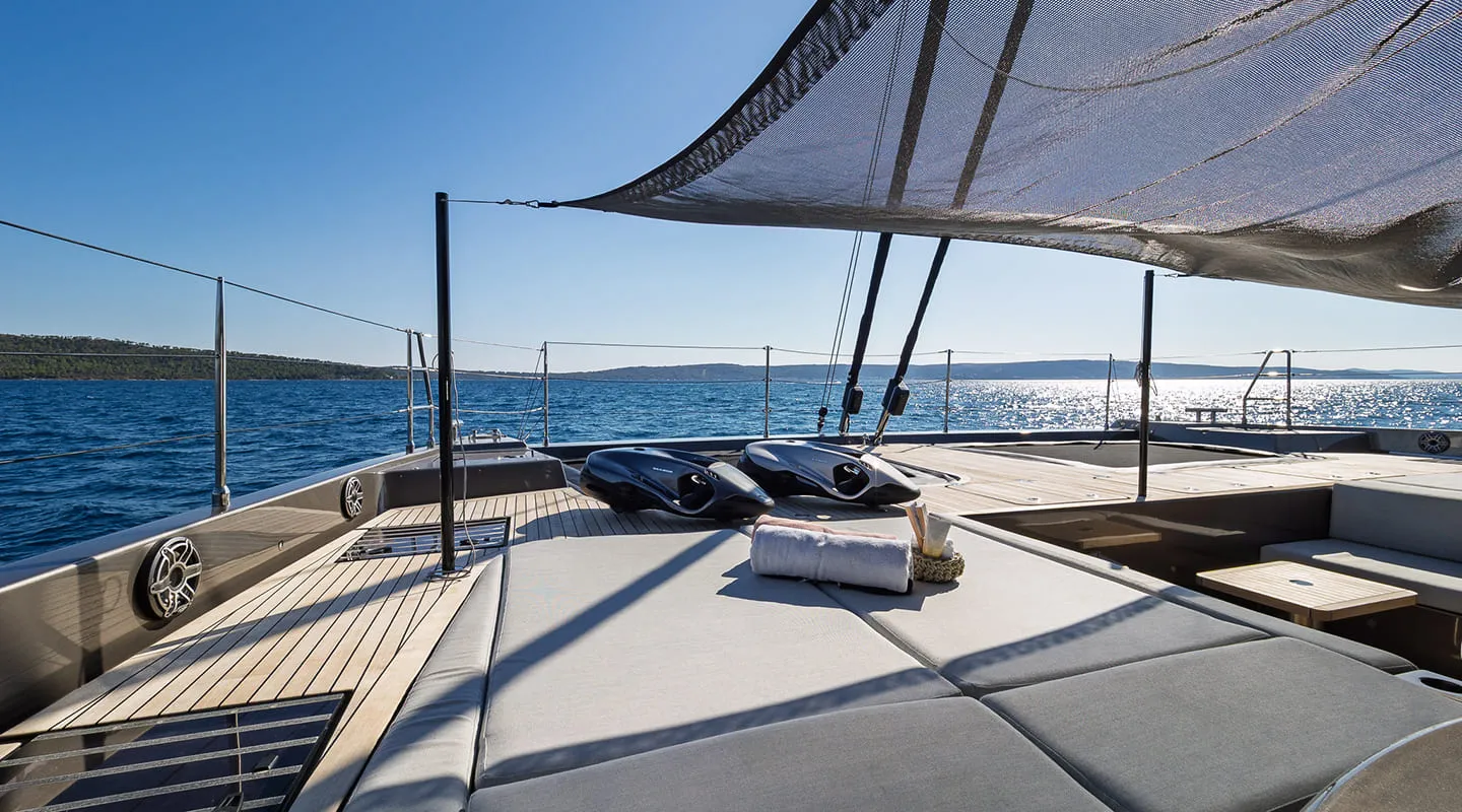 AHALYA Bow deck