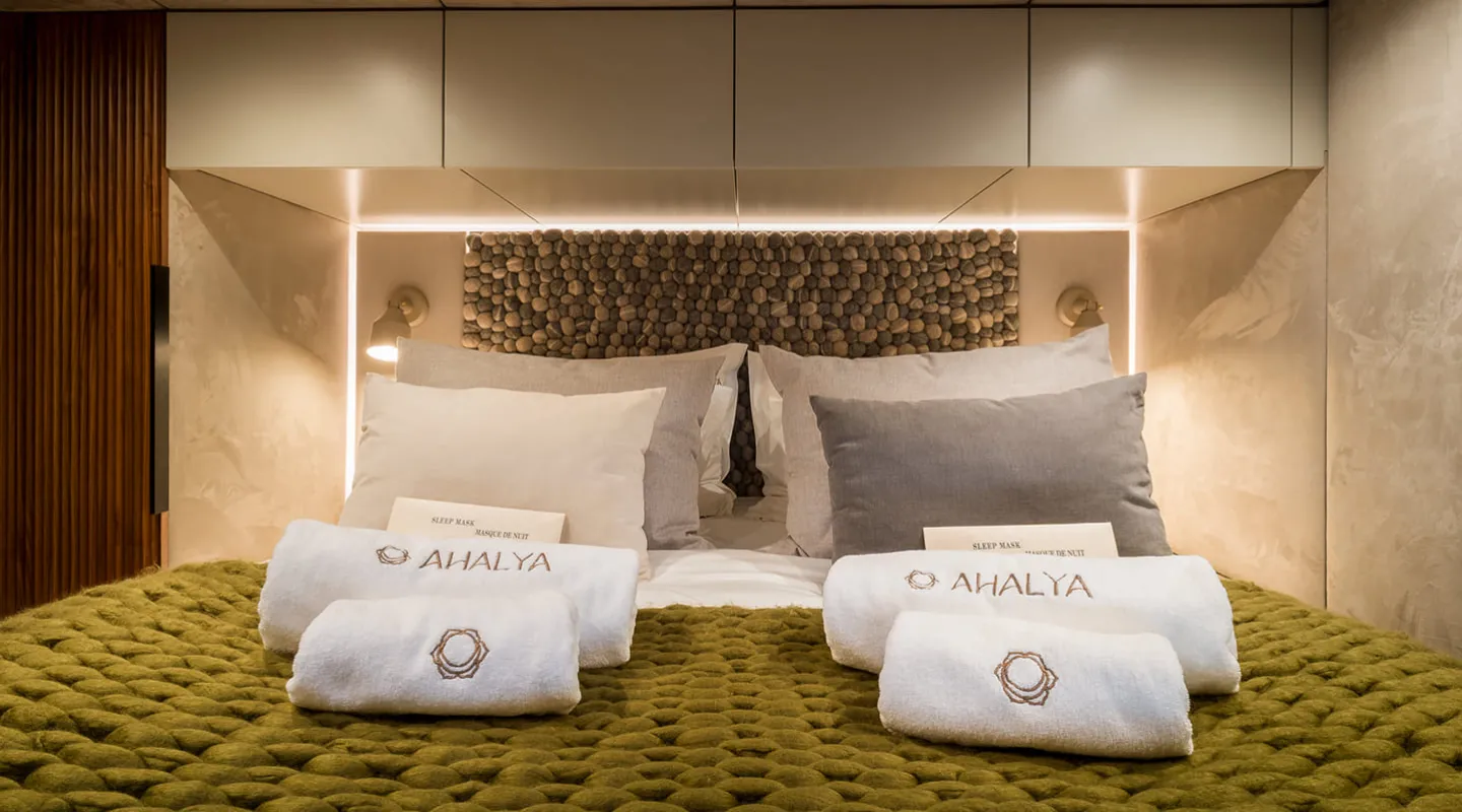 AHALYA Double cabin