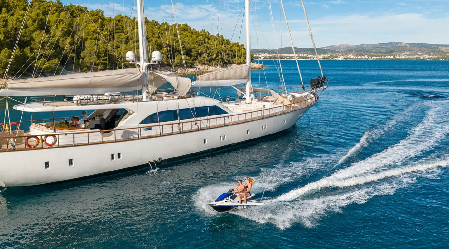 ALESSANDRO I Watersports