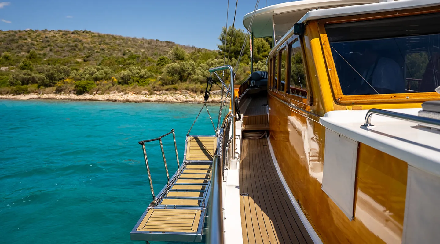 ANĐEO Side deck
