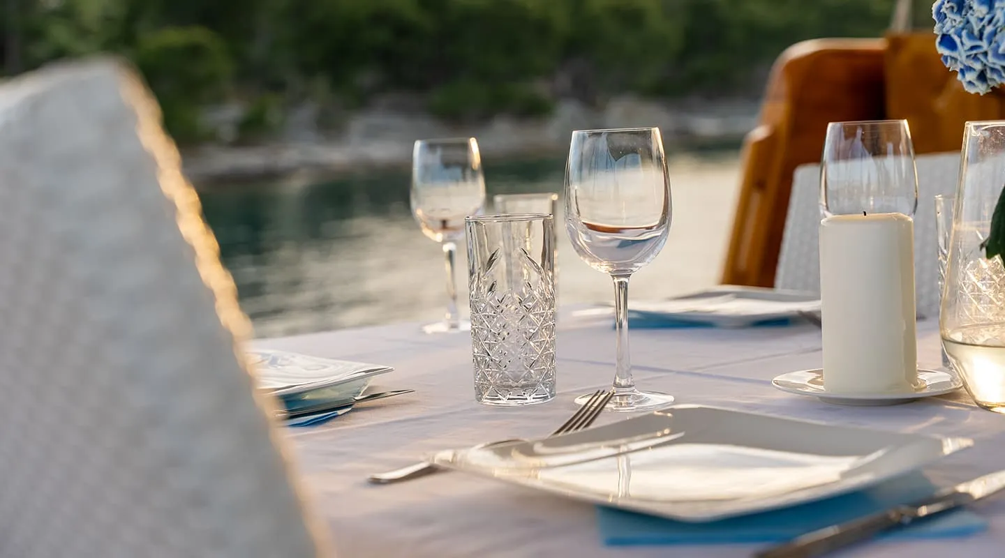 ANĐEO Table decoration