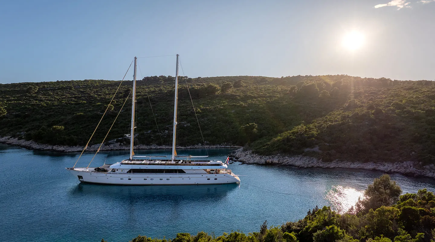 ANIMA MARIS Anchored