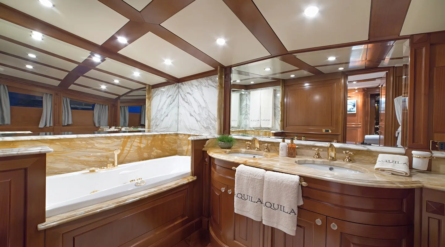 AQUILA Bathroom