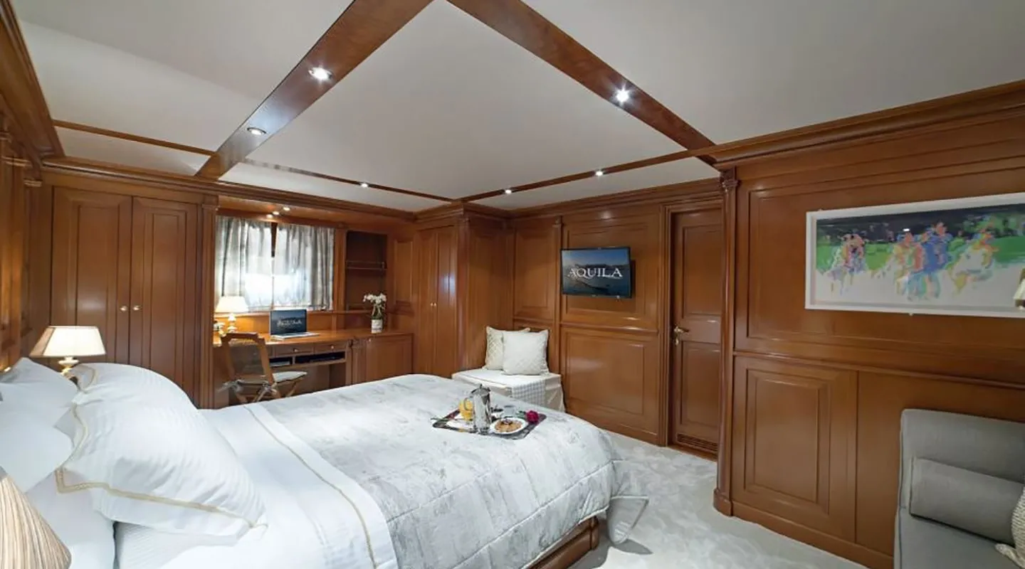 AQUILA Master cabin on Lower deck