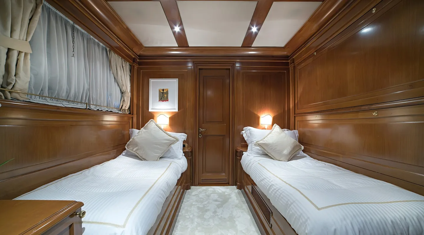 AQUILA Twin cabin