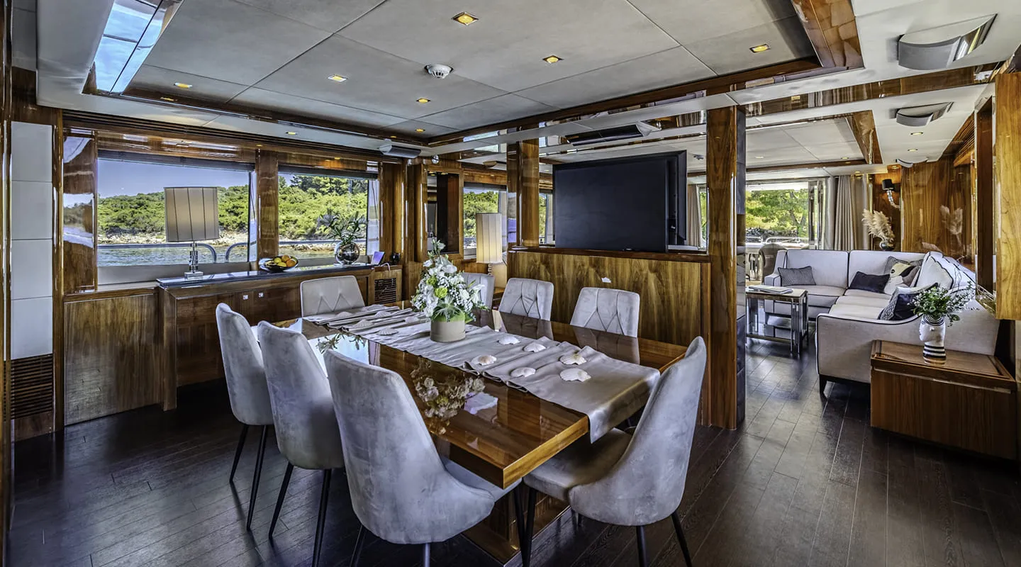 ARAGO Dinning area