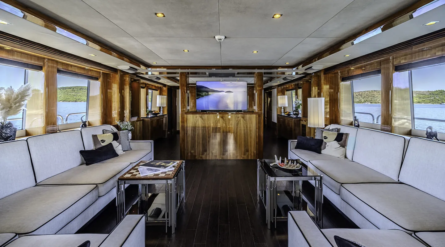 ARAGO Main lounge