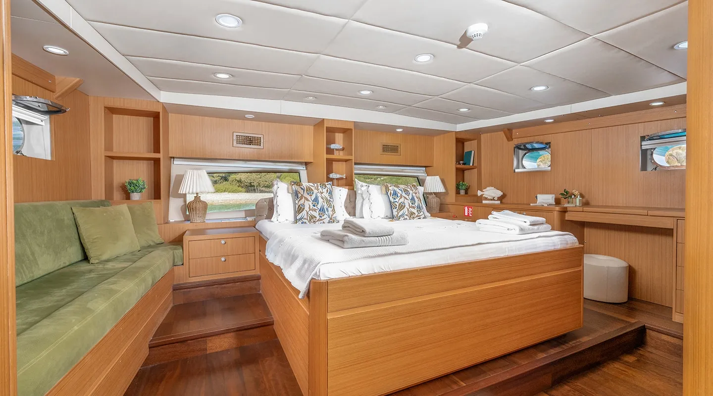 ARTEMIS Master cabin