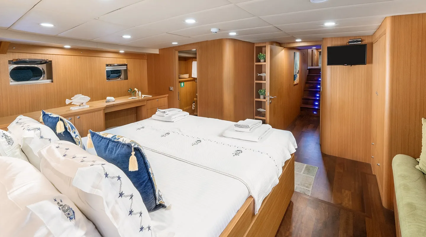 ARTEMIS Master cabin