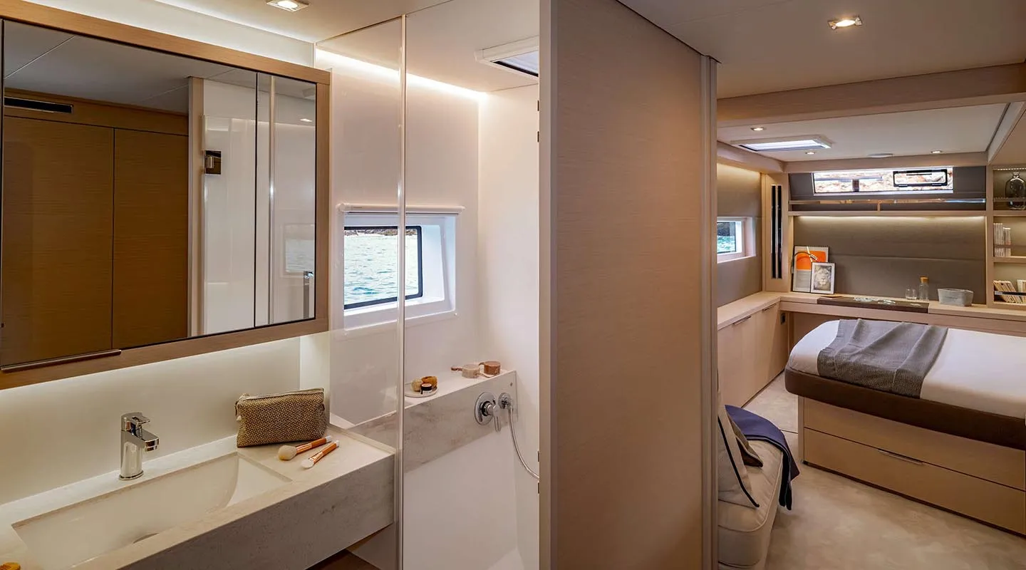 AZUL Double cabin