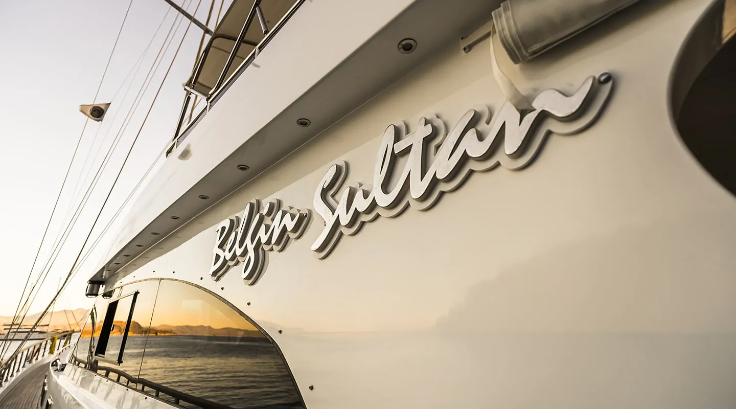 BELGIN SULTAN Side deck