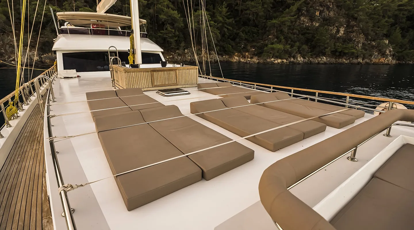 BELGIN SULTAN Sun deck
