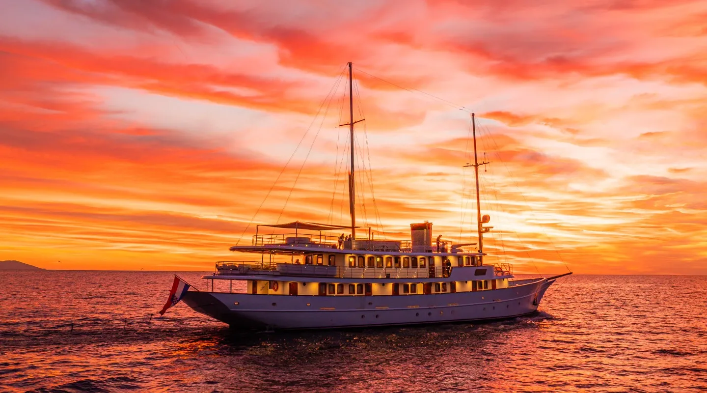 Bellezza-Sunset.jpg