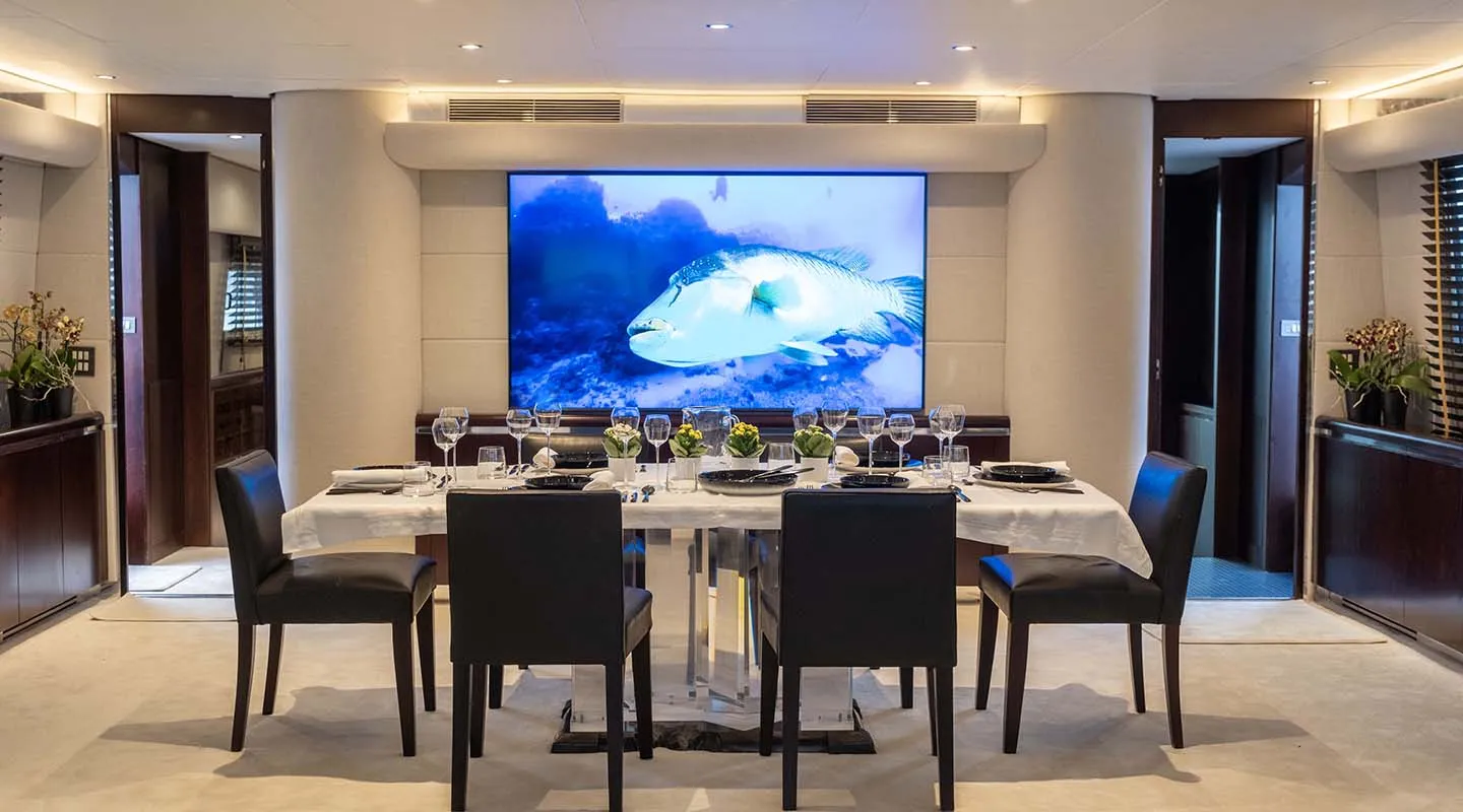 BELLINI Dinning area