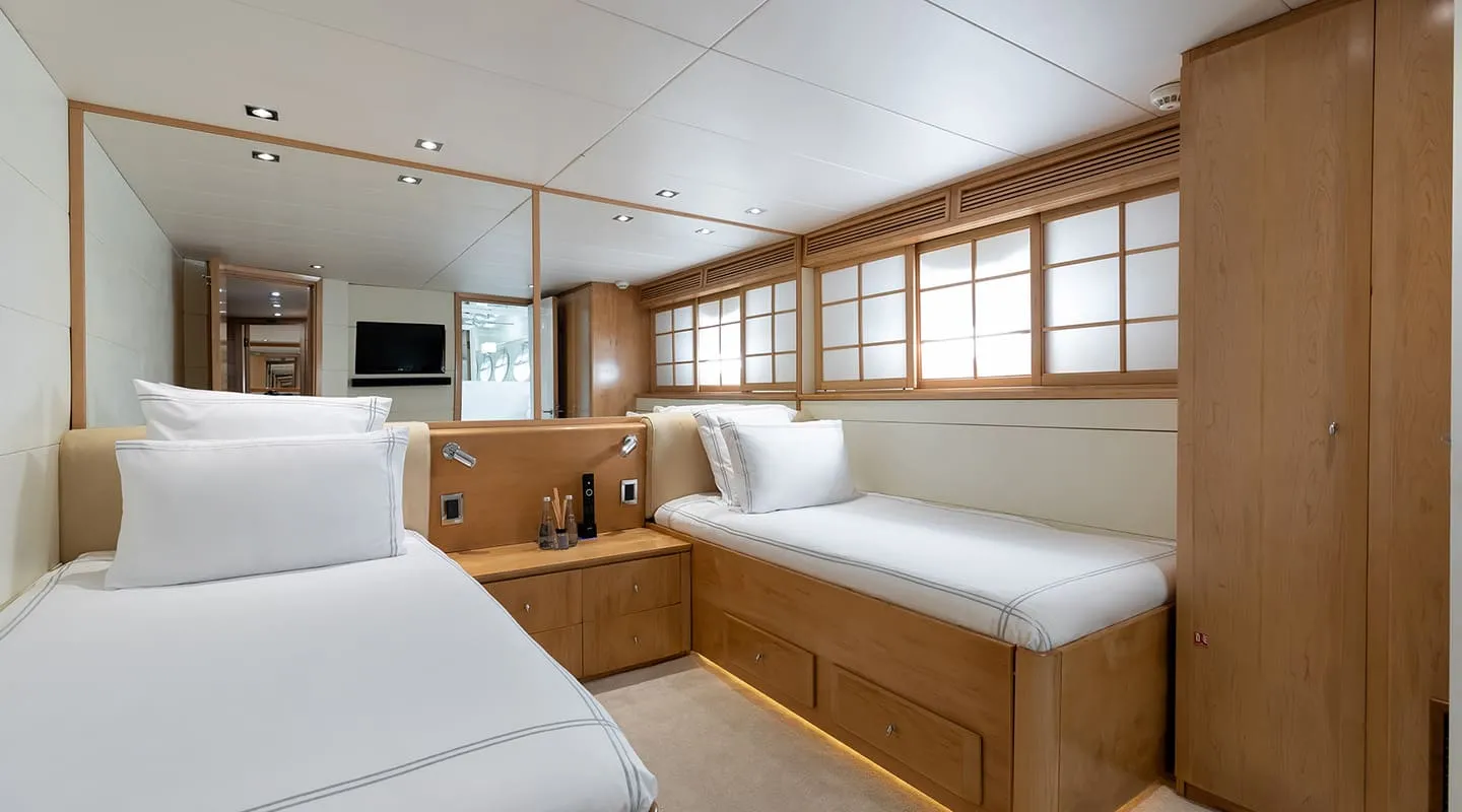 BROOKLYN Twin cabin