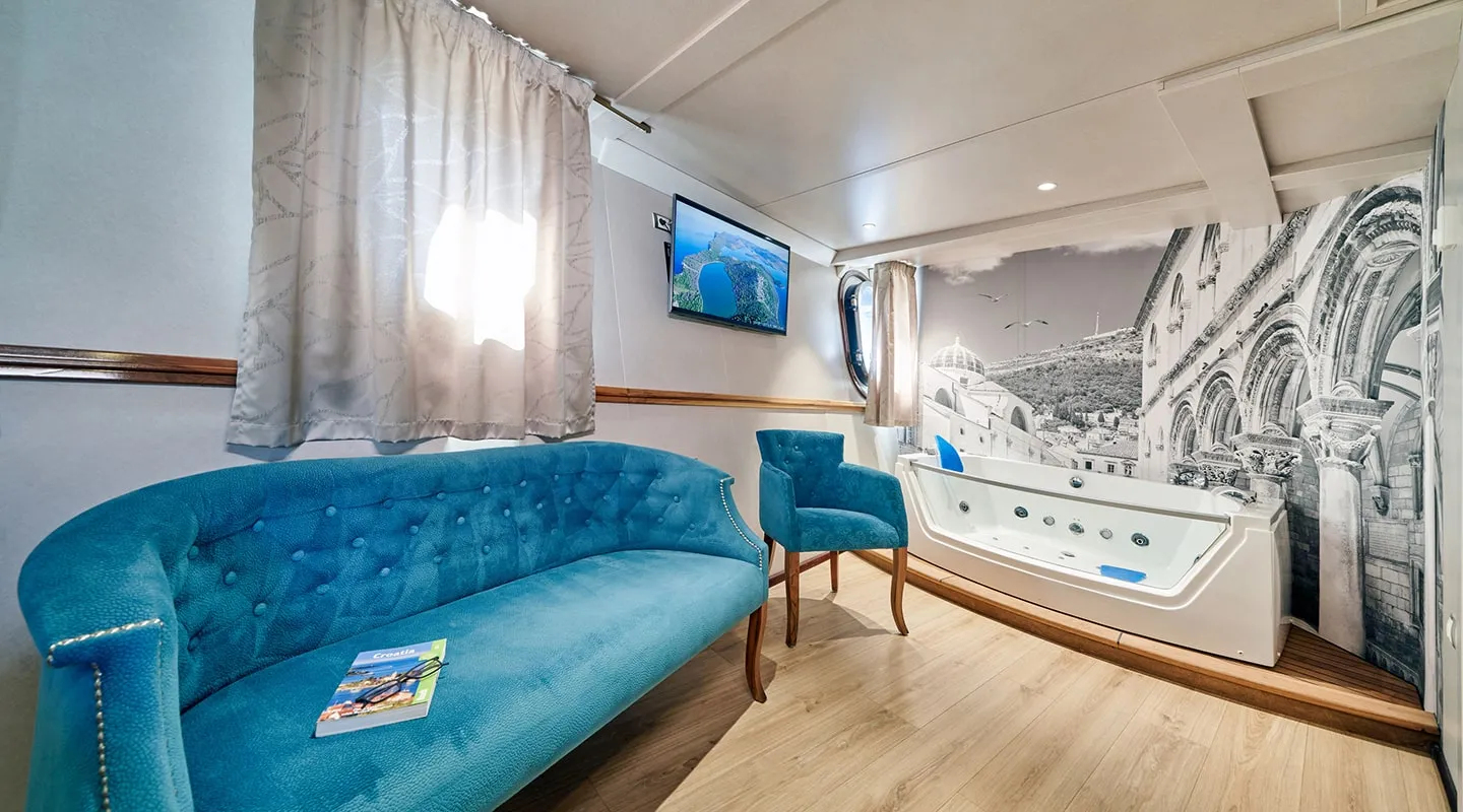 CASABLANCA Master cabin