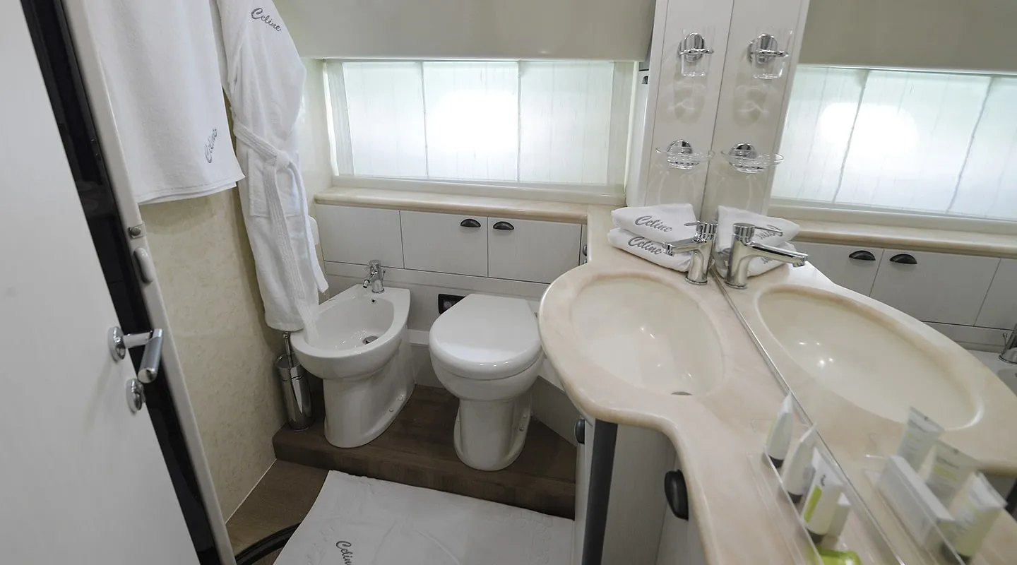 CELINE Bathroom