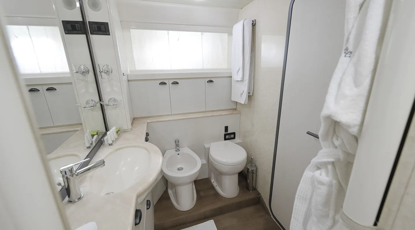 CELINE Bathroom