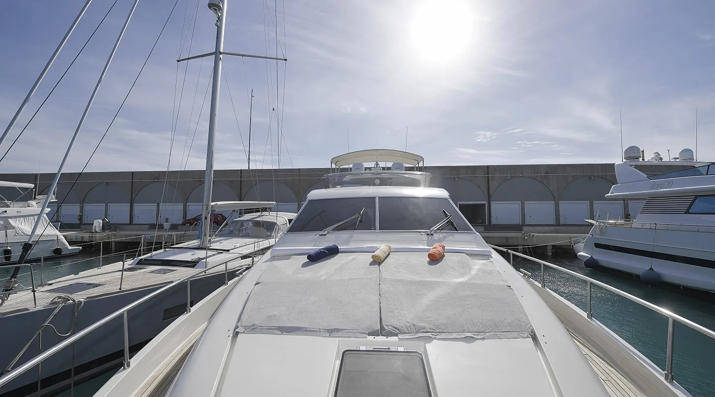 CELINE Bow deck