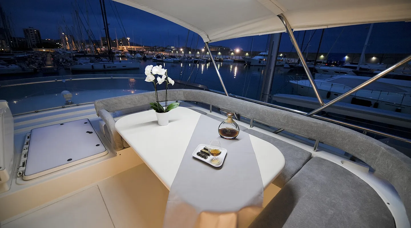 CELINE Flybridge