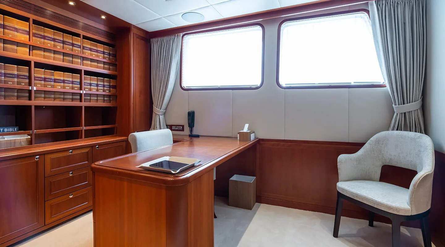 CORNELIA Master cabin