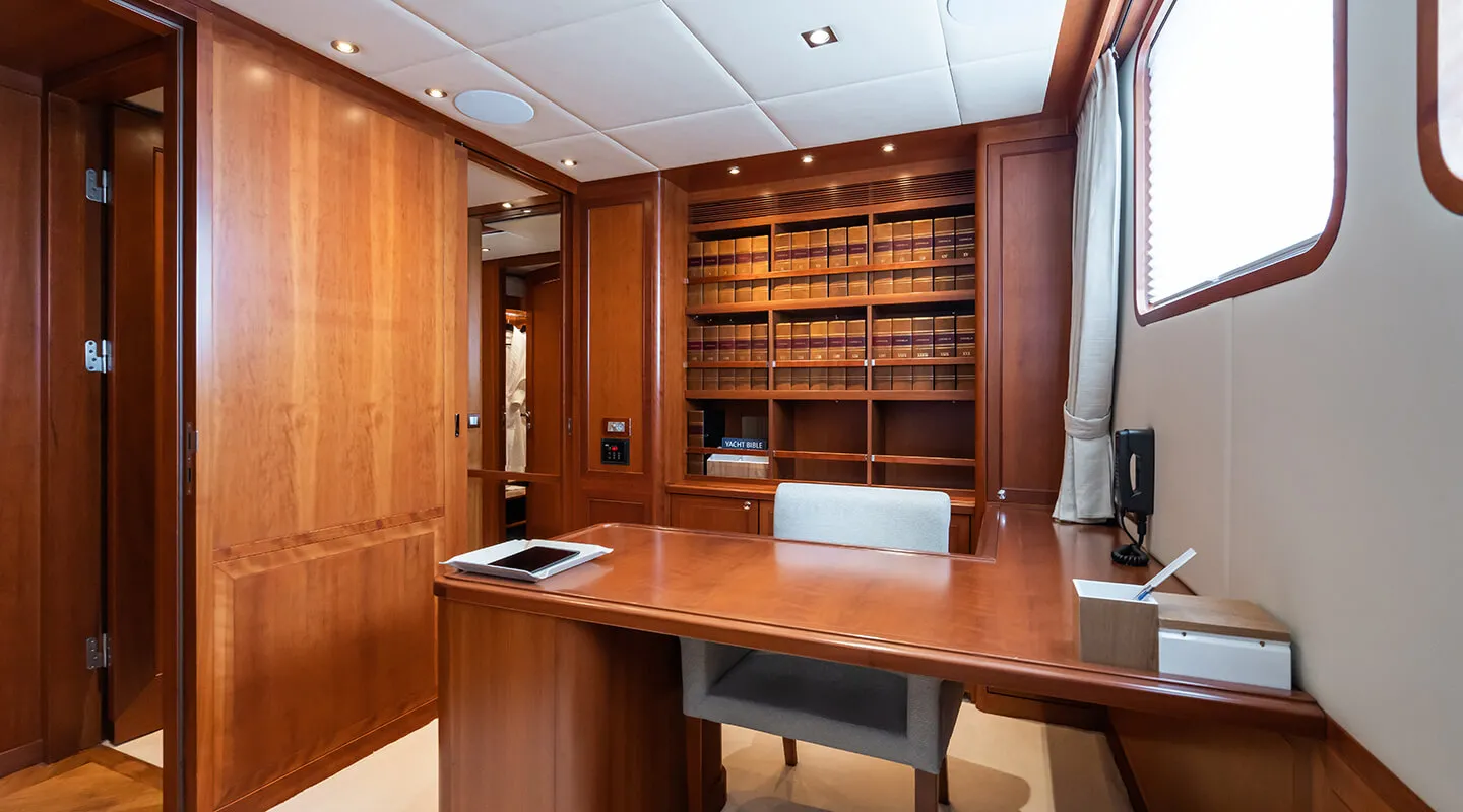 CORNELIA Master cabin