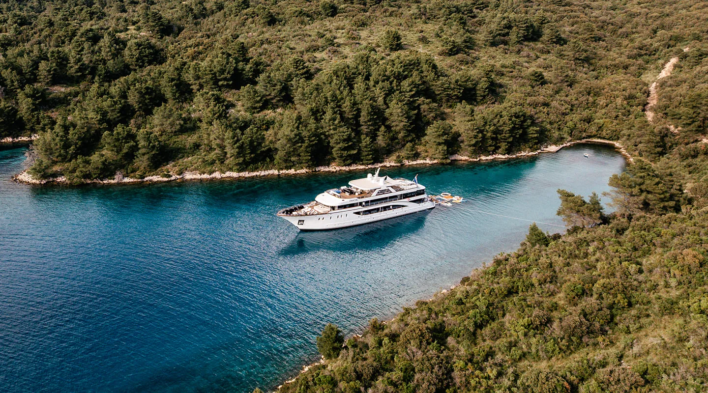 CRISTAL Anchored