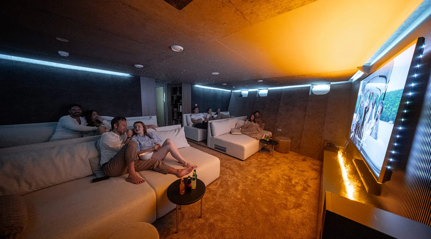 CRISTAL Cinema room