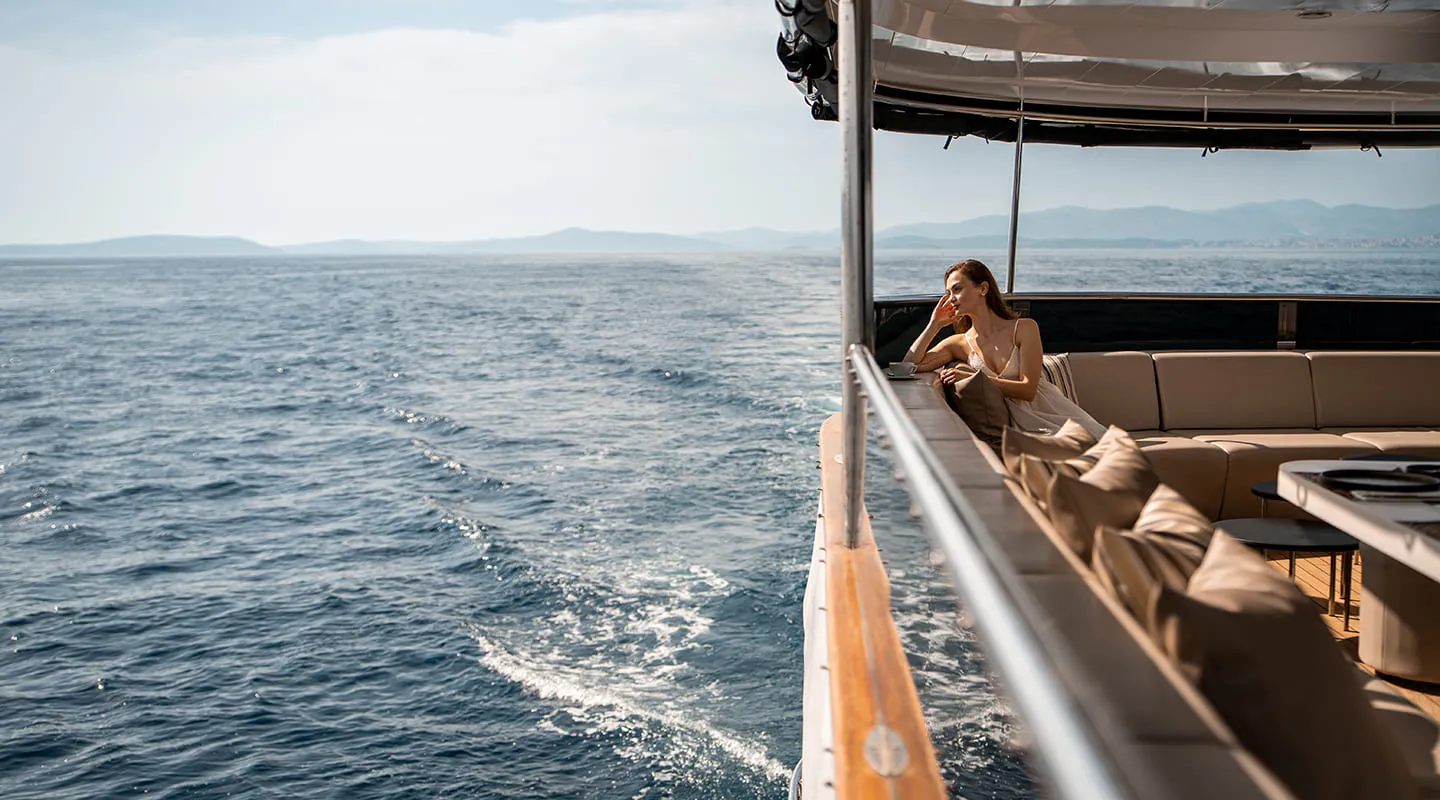 CRISTAL Cruising