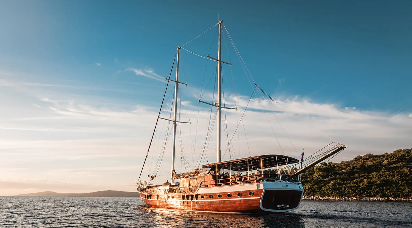 CROATIA Cruising