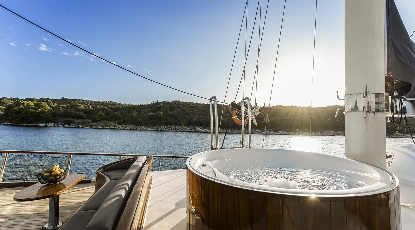 CROATIA Jacuzzi