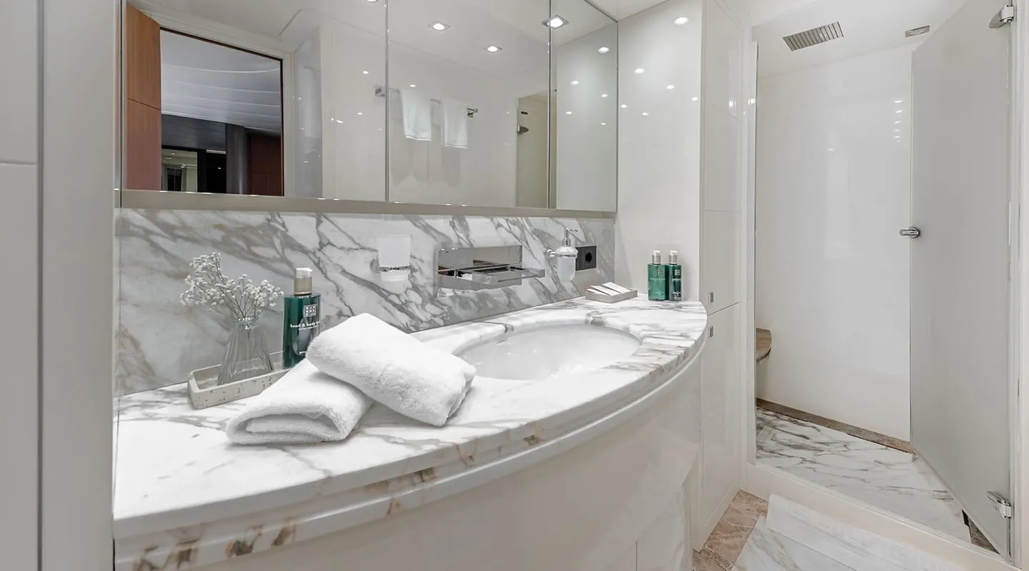 CYNTHIA Ensuite VIP cabin