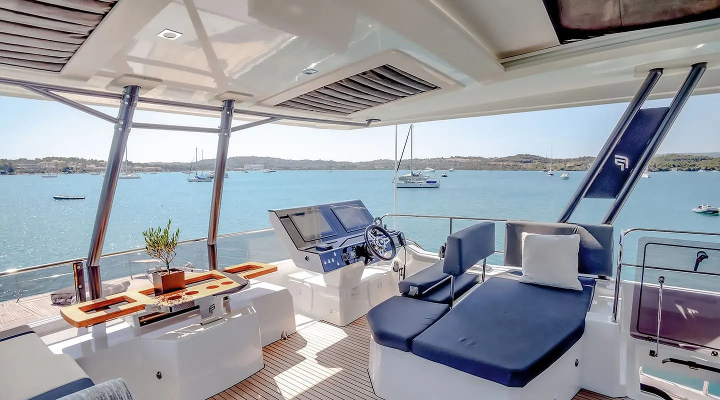 D2 Flybridge