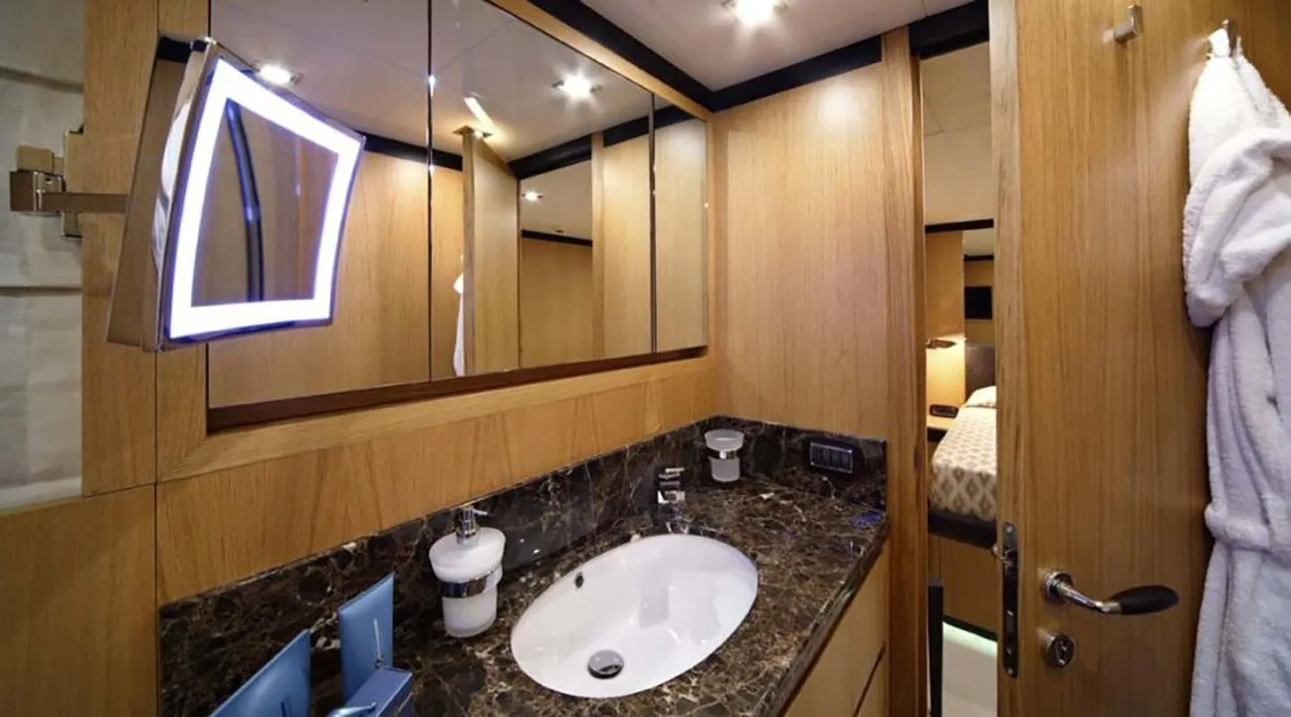 BLUE HEAVEN 2 Bathroom