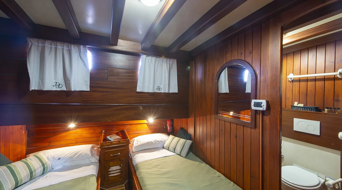 DERIYA DENIZ Twin cabin