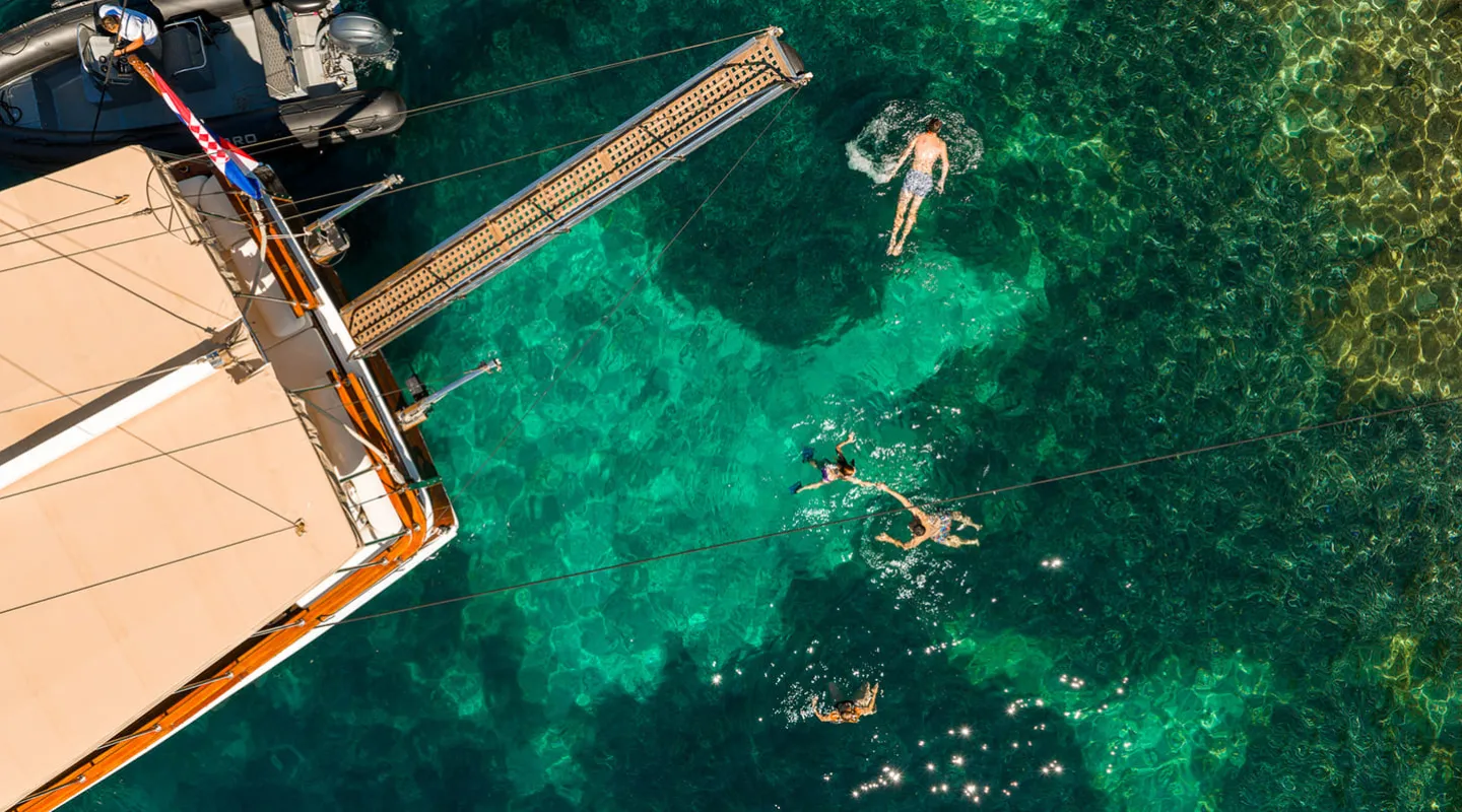 ELEGANZA Anchored