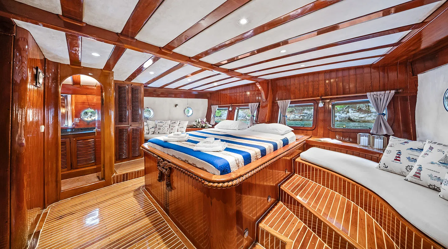 ELEGANZA Master cabin