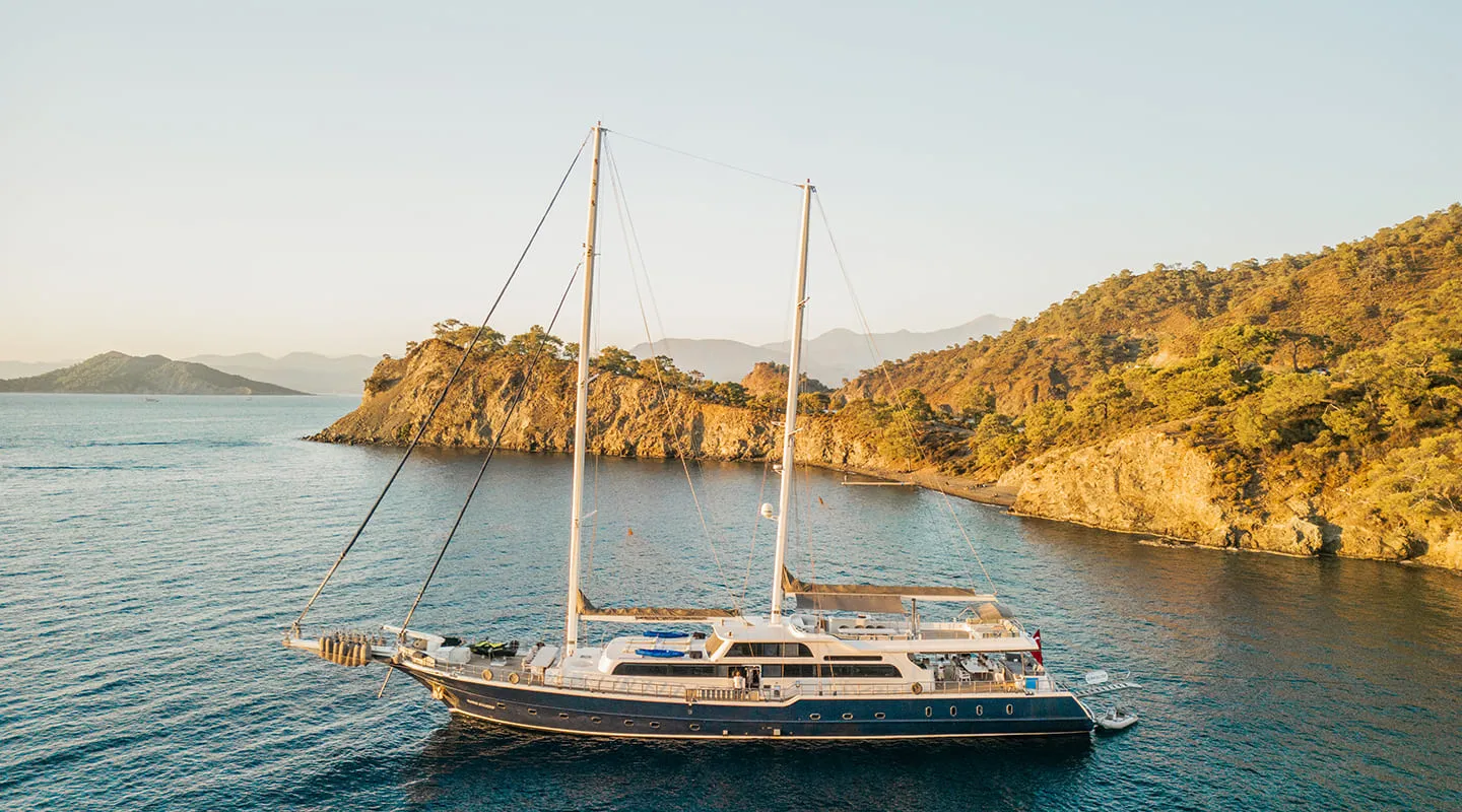 ESMA SULTAN Anchored