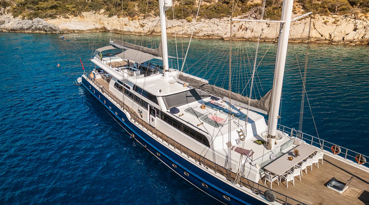 ESMA SULTAN Sun deck